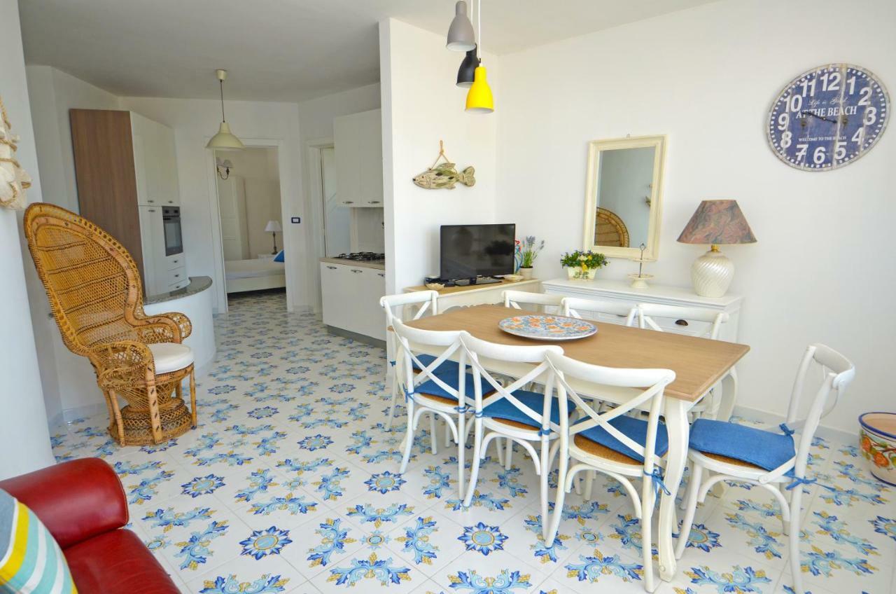 Patù Casa Baia Tramontoヴィラ エクステリア 写真